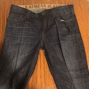 Express Men’s Classic Fit Kingston Boot Cut Jeans